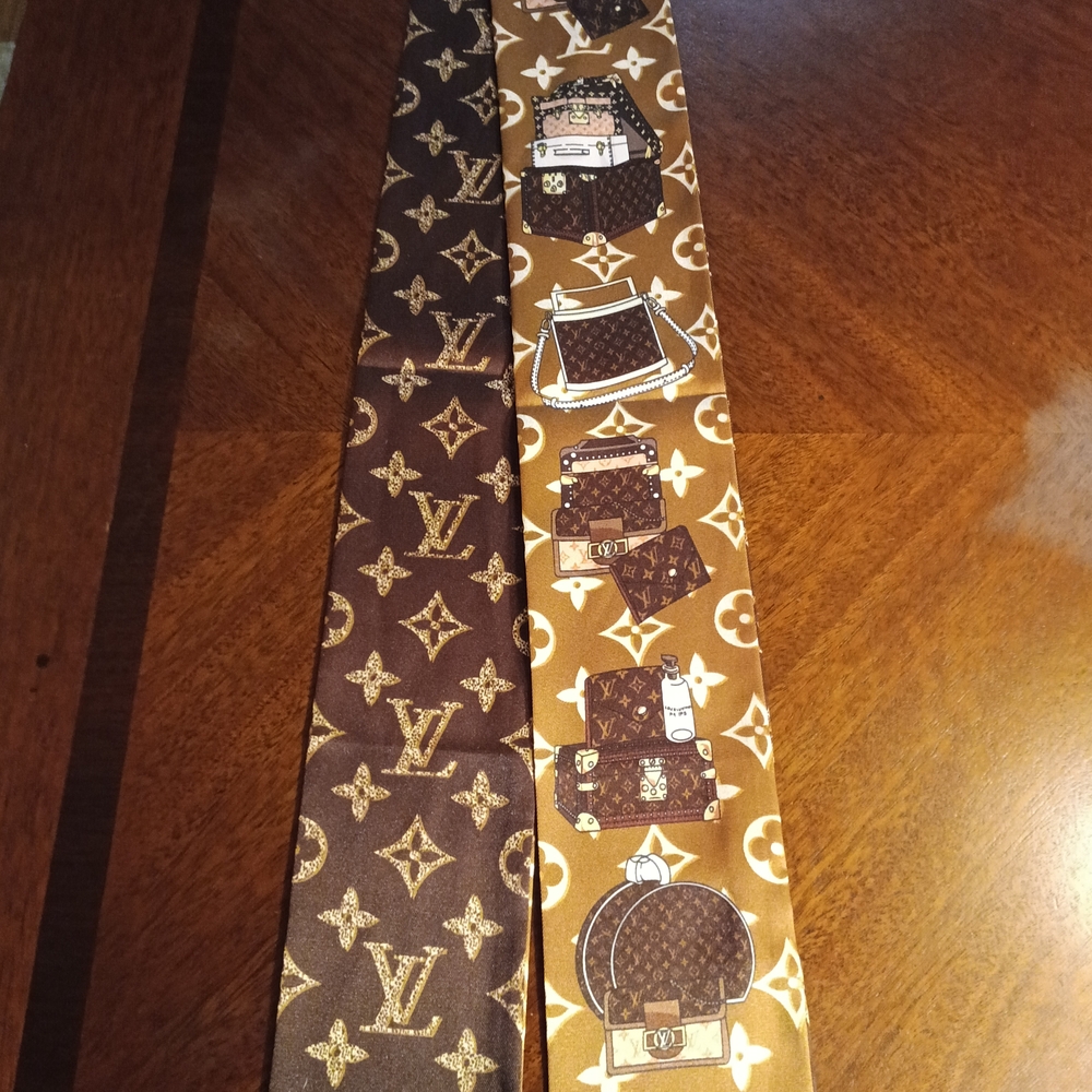 Louis Vuitton Brown and Gold Patterned Tie